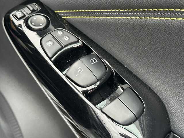 Nissan Juke Hatchback 1.0 DiG-T N-Sport 5dr