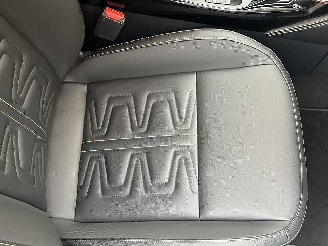 Nissan Juke Hatchback 1.0 DiG-T N-Sport 5dr