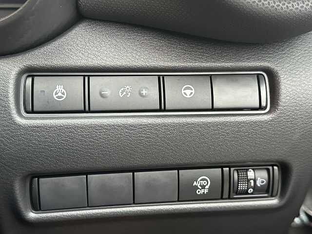 Nissan Juke Hatchback 1.0 DiG-T N-Sport 5dr