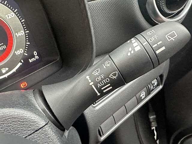 Nissan Juke Hatchback 1.0 DiG-T N-Sport 5dr