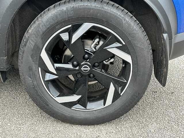 Nissan Juke 1.0 DIG-T N-Connecta (114ps) 5-Door Hatchback