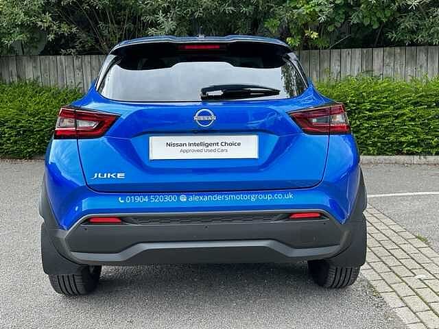 Nissan Juke 1.0 DIG-T N-Connecta (114ps) 5-Door Hatchback