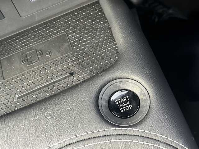 Nissan Juke 1.0 DIG-T N-Connecta (114ps) 5-Door Hatchback