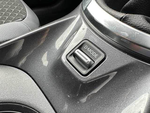 Nissan Juke 1.0 DiG-T N-Connecta 5dr