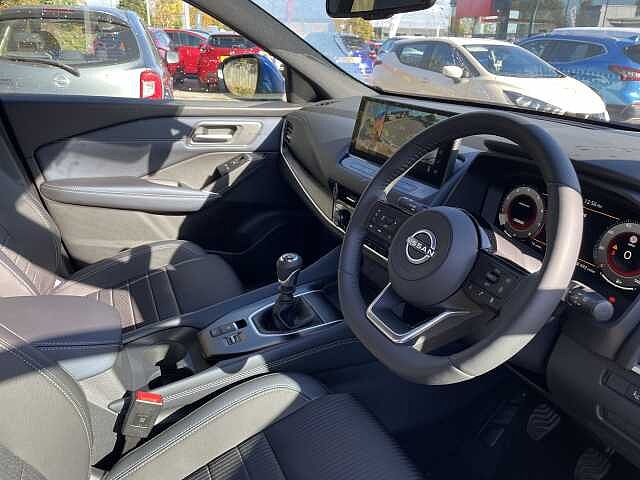 Nissan Qashqai 1.3 DiG-T MH Tekna 5dr