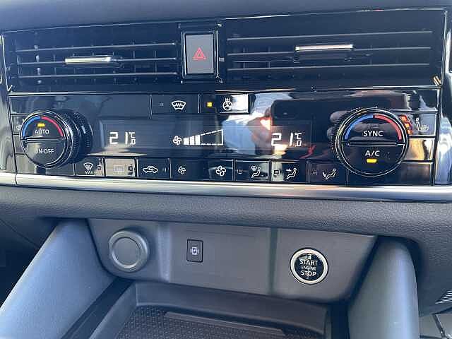 Nissan Qashqai 1.3 DiG-T MH Tekna 5dr