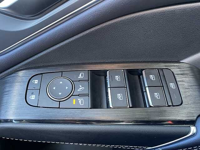 Nissan Qashqai 1.3 DiG-T MH Tekna 5dr