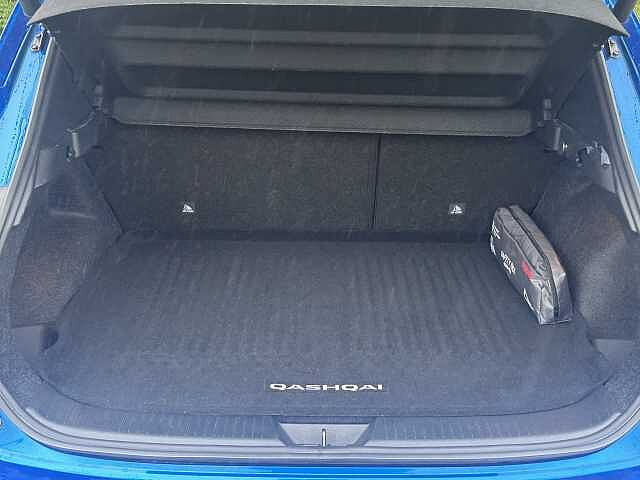 Nissan Qashqai 1.3 DiG-T MH Tekna 5dr