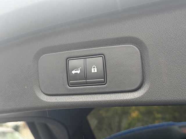 Nissan Qashqai 1.3 DiG-T MH Tekna 5dr