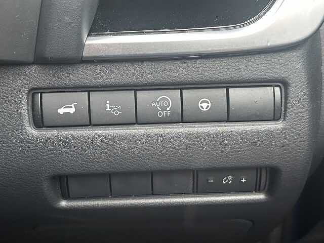 Nissan Qashqai 1.3 DiG-T MH Tekna 5dr