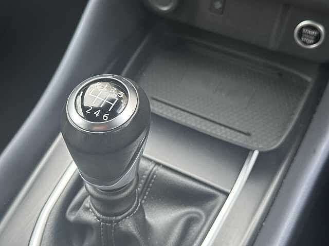 Nissan Qashqai 1.3 DiG-T MH Tekna 5dr