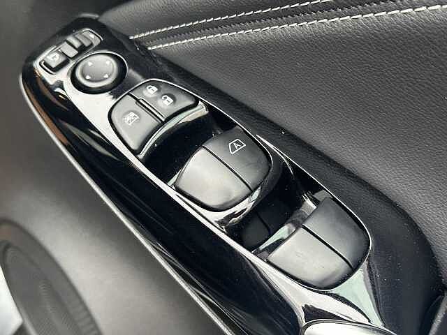 Nissan Juke 1.6 Hybrid Premiere Edition 5dr Auto