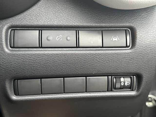 Nissan Juke 1.6 Hybrid Premiere Edition 5dr Auto