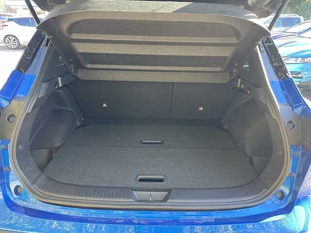 Nissan Qashqai 1.3 DiG-T MH 158 Premiere Edition 5dr Xtronic