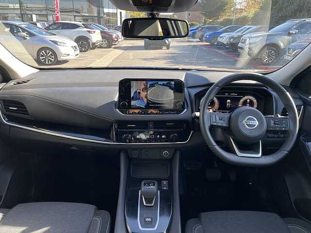 Nissan Qashqai 1.3 DiG-T MH 158 Premiere Edition 5dr Xtronic