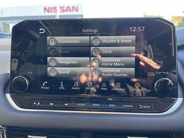 Nissan Qashqai 1.3 DiG-T MH 158 Premiere Edition 5dr Xtronic