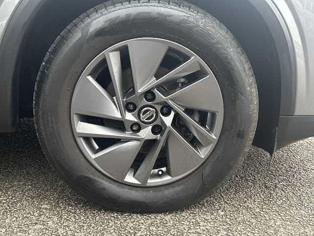 Nissan Qashqai 1.3 DiG-T MH Acenta Premium 5dr