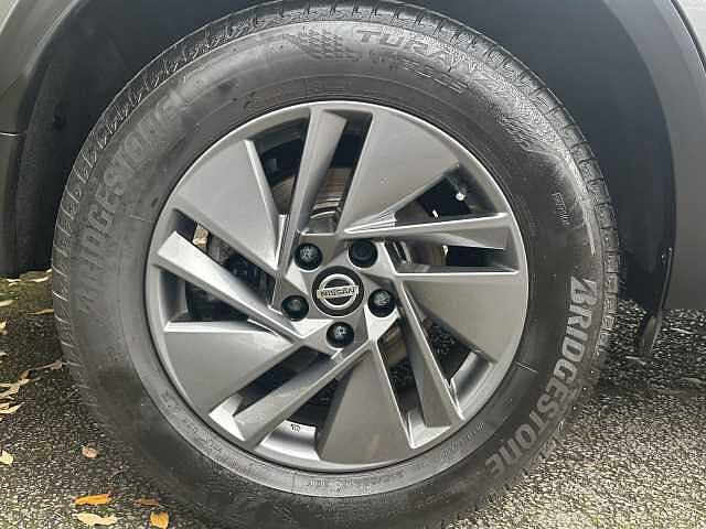 Nissan Qashqai 1.3 DiG-T MH Acenta Premium 5dr