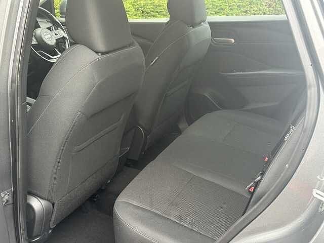 Nissan Qashqai 1.3 DiG-T MH Acenta Premium 5dr