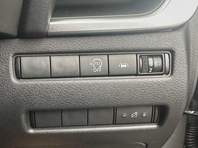 Nissan Qashqai 1.3 DiG-T MH Acenta Premium 5dr