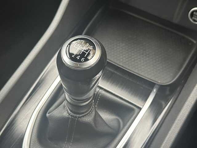 Nissan Qashqai 1.3 DiG-T MH Acenta Premium 5dr