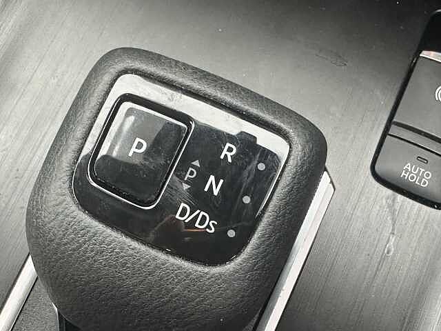 Nissan Qashqai 1.3 DiG-T MH 158 N-Connecta 5dr 4WD Xtronic