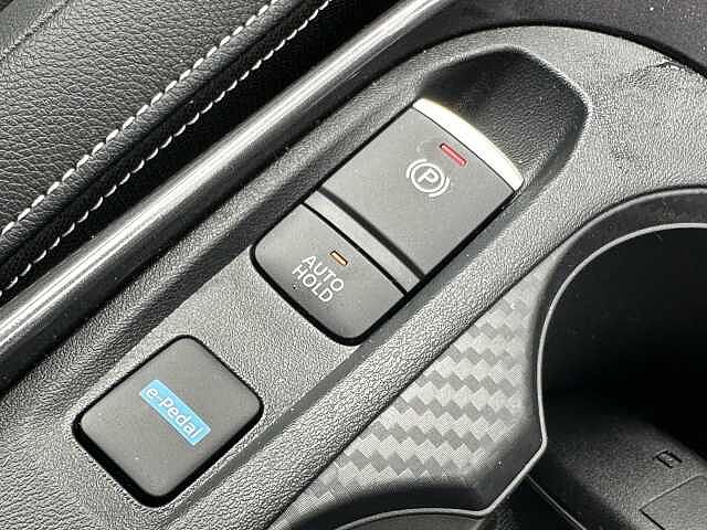 Nissan Juke 1.6 Hybrid Tekna 5dr Auto