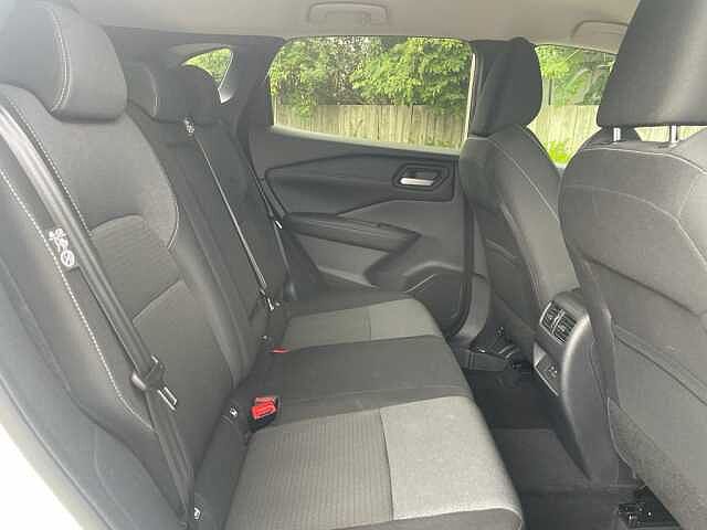 Nissan Qashqai 1.3 DiG-T MH N-Connecta 5dr