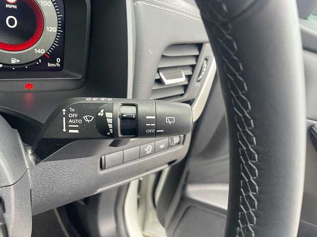 Nissan Qashqai 1.3 DiG-T MH N-Connecta 5dr