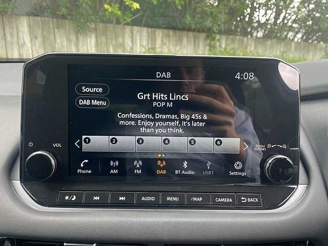 Nissan Qashqai 1.3 DiG-T MH N-Connecta 5dr