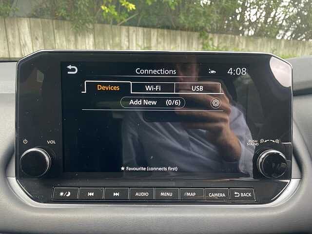 Nissan Qashqai 1.3 DiG-T MH N-Connecta 5dr