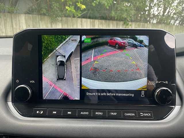 Nissan Qashqai 1.3 DiG-T MH N-Connecta 5dr