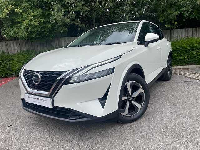 Nissan Qashqai 1.3 DiG-T MH N-Connecta 5dr