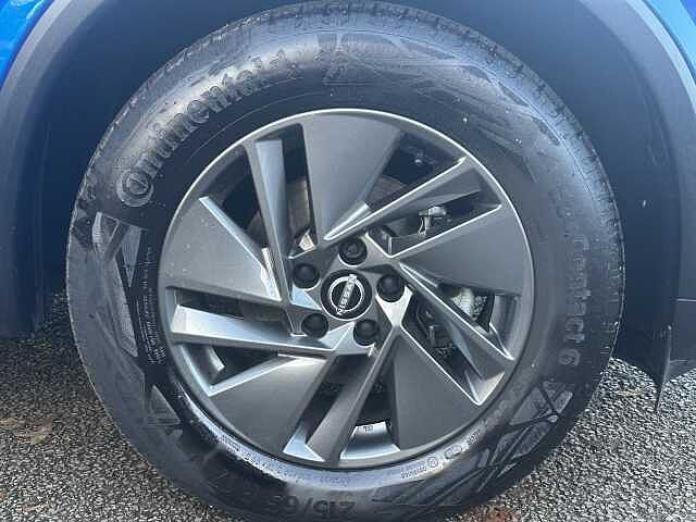 Nissan Qashqai 1.3 DiG-T MH Acenta Premium 5dr