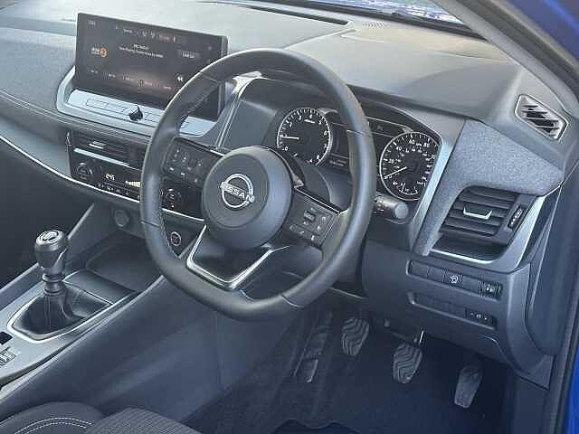 Nissan Qashqai 1.3 DiG-T MH Acenta Premium 5dr